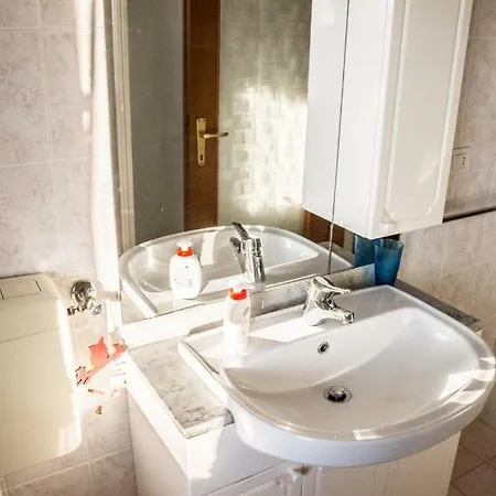 Fuoriporta Affitti Brevi - New A Casa Da Ida * Parme