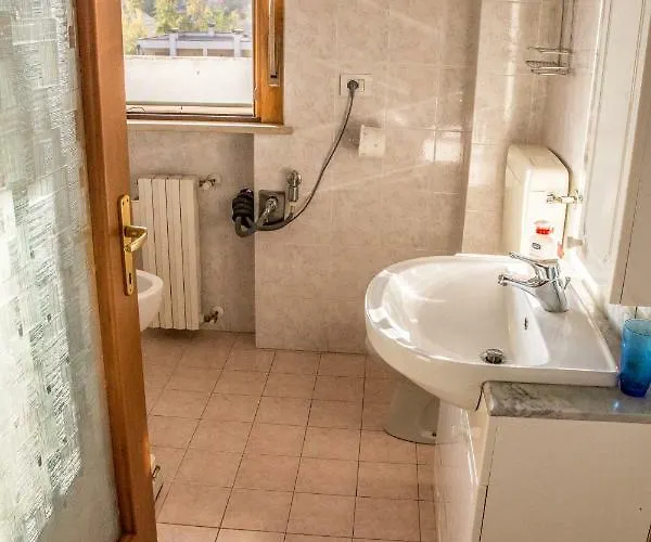 Fuoriporta Affitti Brevi - New A Casa Da Ida * 파르마